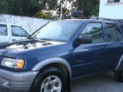 Isuzu Rodeo  2002