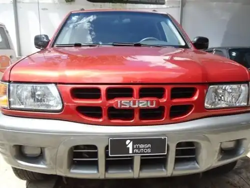 Isuzu Rodeo LS 2001