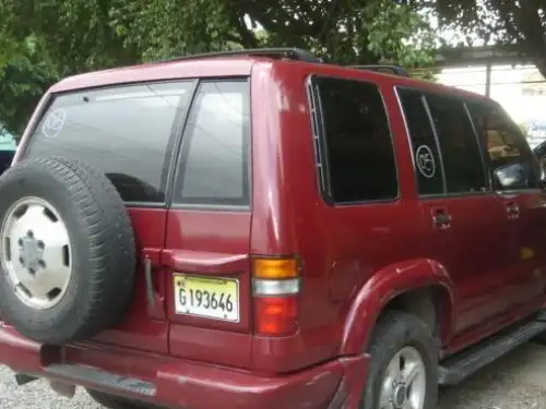 Isuzu Trooper  1996