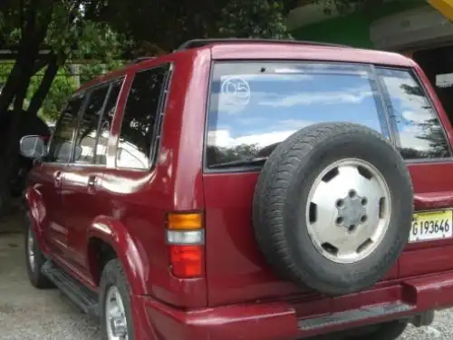 Isuzu Trooper  1996