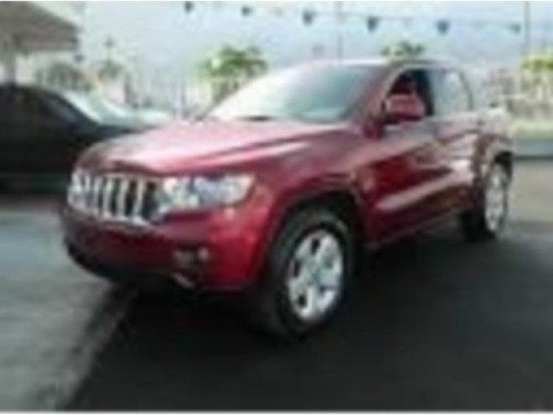 JEEP GRAND CHEROKEE 2012 COMO NUEVA