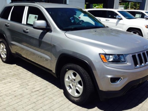 JEEP GRAND CHEROKEE LAREDO 2015