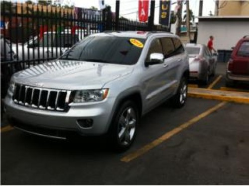 JEEP GRAND CHEROKKE 2011 4X4 GRIS 24000MILLAS