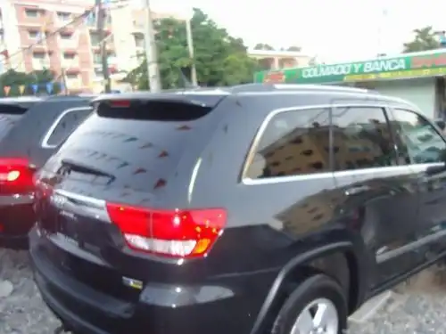 Jeep Cherokee Laredo 2011