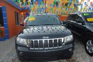 Jeep Cherokee Laredo 2011