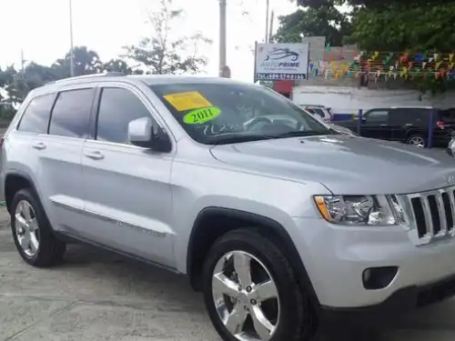 Jeep Cherokee Laredo 2011