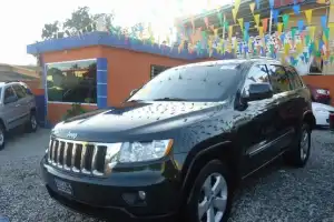 Jeep Cherokee Laredo 2011