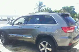 Jeep Cherokee Laredo 2012