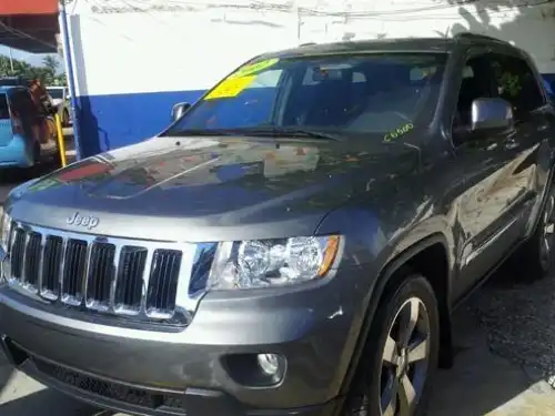 Jeep Cherokee Laredo 2012