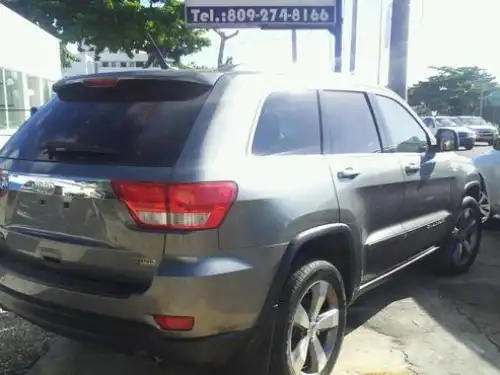 Jeep Cherokee Laredo 2012
