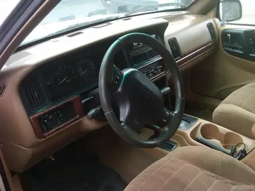 Jeep Grand Cherokee 98 Gas