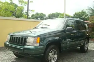 Jeep Grand Cherokee Laredo 1996