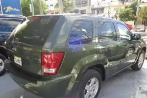 Jeep Grand Cherokee Laredo 2007
