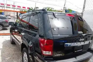 Jeep Grand Cherokee Laredo 2010