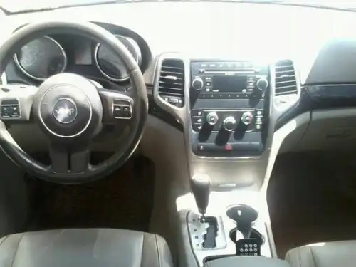 Jeep Grand Cherokee Laredo 2011