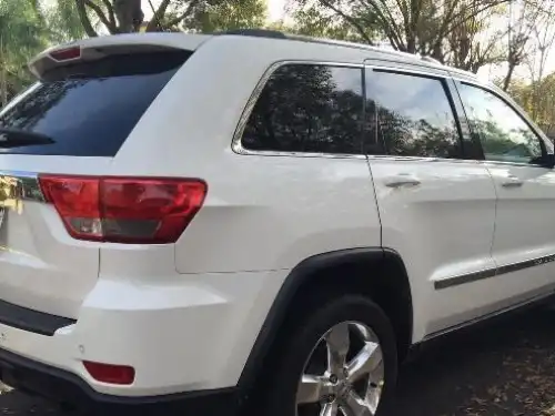 Jeep Grand Cherokee Laredo 2011
