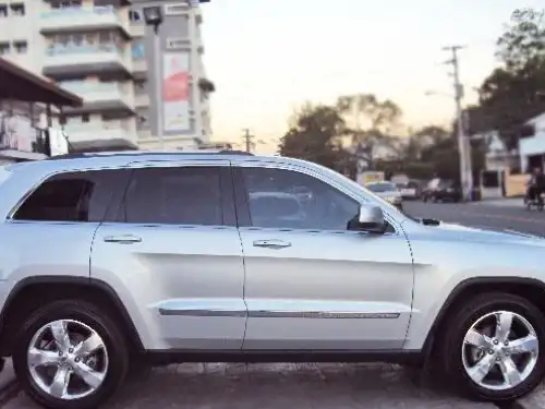 Jeep Grand Cherokee Laredo 2011