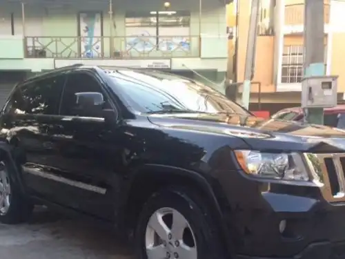 Jeep Grand Cherokee Laredo 2012