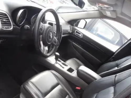 Jeep Grand Cherokee Laredo 2012