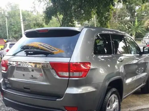 Jeep Grand Cherokee Laredo 2012