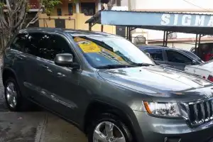 Jeep Grand Cherokee Laredo 2012