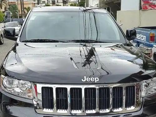 Jeep Grand Cherokee Laredo 2012