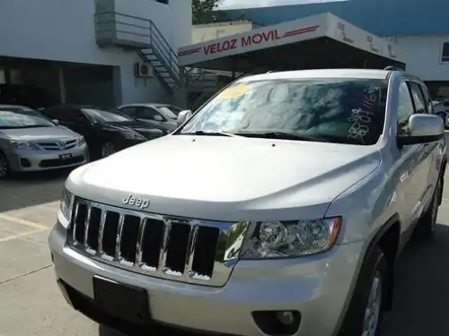 Jeep Grand Cherokee Laredo 2012