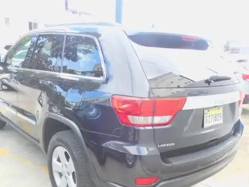 Jeep Grand Cherokee Laredo 2012