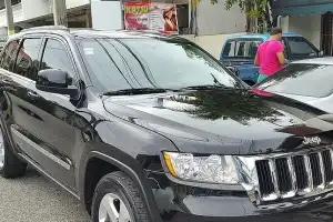 Jeep Grand Cherokee Laredo 2012