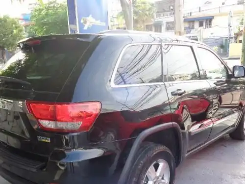 Jeep Grand Cherokee Laredo 2012