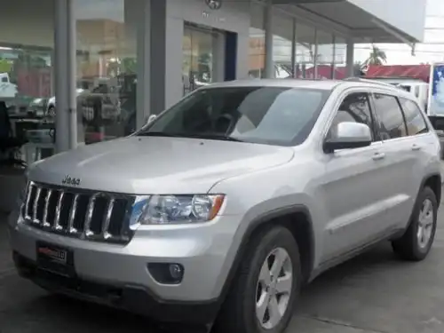 Jeep Grand Cherokee Laredo 2012