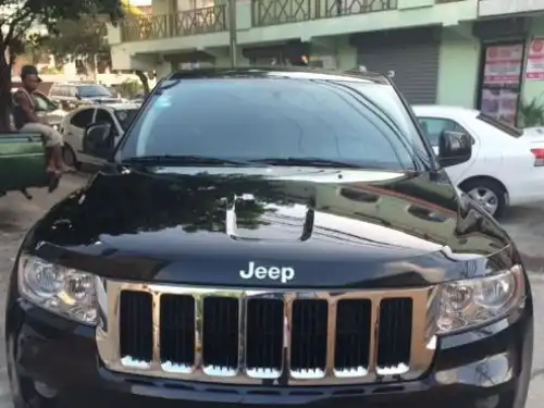 Jeep Grand Cherokee Laredo 2012