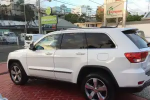 Jeep Grand Cherokee Laredo 2013