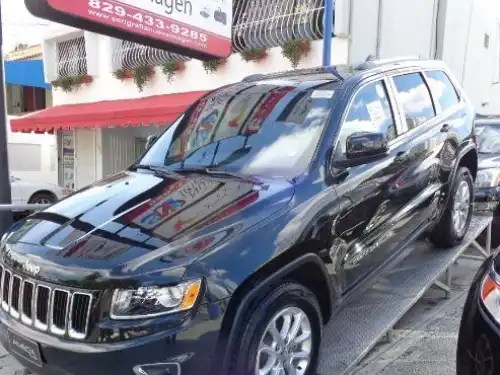 Jeep Grand Cherokee Laredo 2014