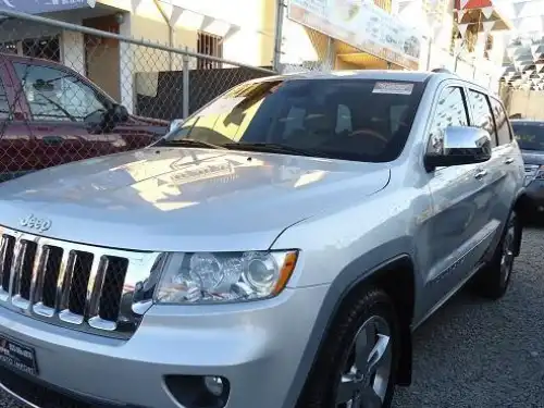 Jeep Grand Cherokee Overland 2011