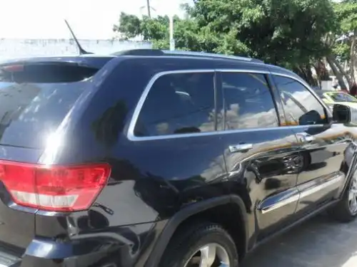 Jeep Grand Cherokee Overland 2011