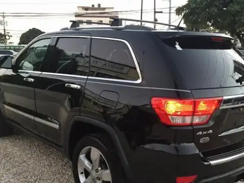 Jeep Grand Cherokee Overland 2011
