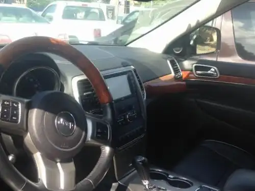 Jeep Grand Cherokee Overland 2011