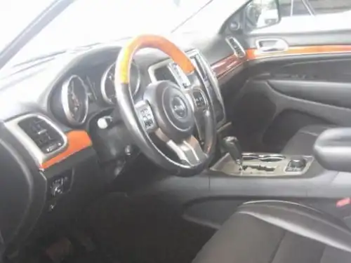 Jeep Grand Cherokee Overland 2011