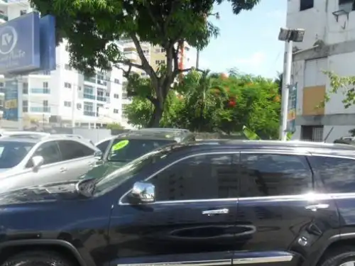 Jeep Grand Cherokee Overland 2011