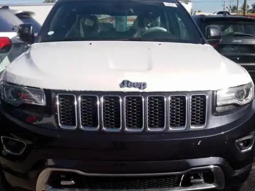 Jeep Grand Cherokee Overland 2014