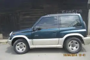 Jeep Suzuki 2000 