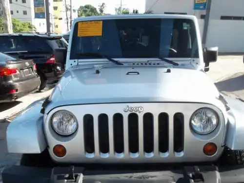 Jeep Wrangler Sahara Unlimite 2012