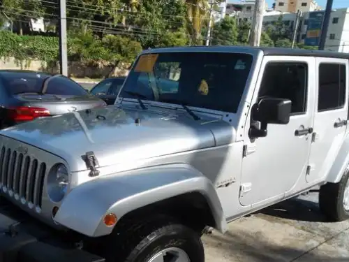 Jeep Wrangler Sahara Unlimite 2012