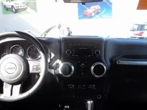 Jeep Wrangler Sahara Unlimite 2012