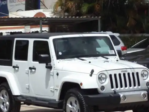 Jeep Wrangler Sahara Unlimite 2015