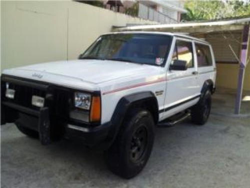 Jeep Cherokee $4000precio a negociar