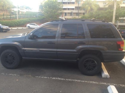 Jeep Grand Cherokee Laredo 2004