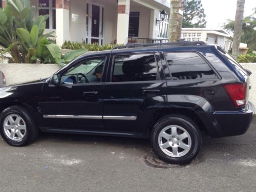 Jeep grand cherokee 2010 $10,900