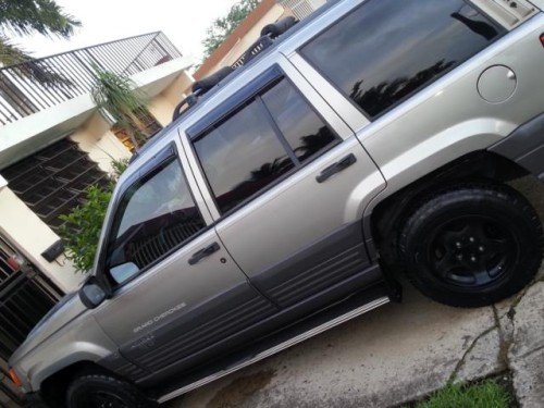 Jeep grand cherokee ladero